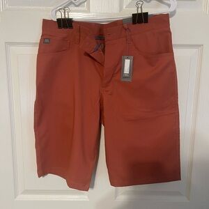 Men’s MattGrey dusty brick golf shorts size 32. Brand new with tags.